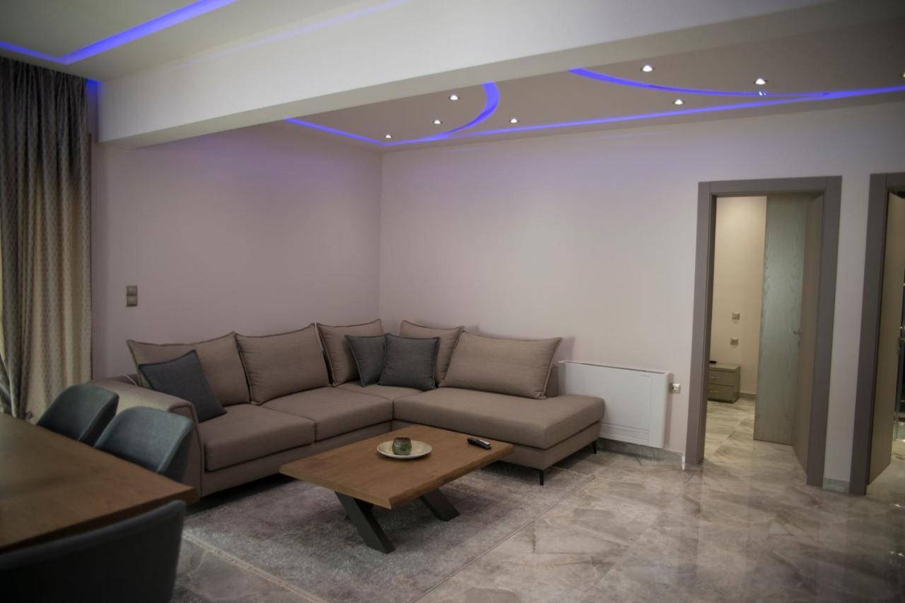 Natasa'S Luxury Apartment อเล็กซานโดรโพลิส ภายนอก รูปภาพ
